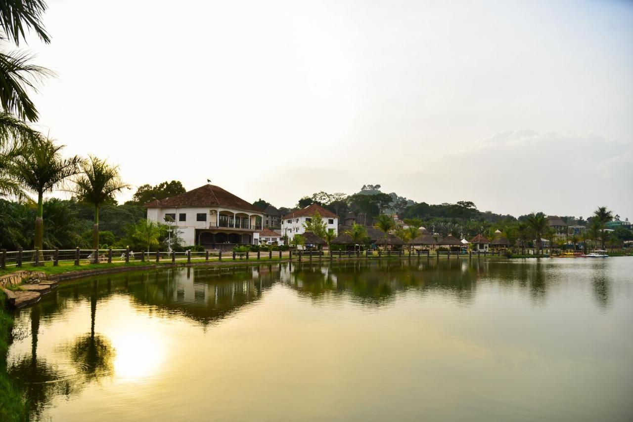 Forest Park Resort Buloba エクステリア 写真